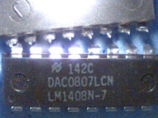 DAC0807LCN: 16 PIN 8 BIT D/A CONVERTER(MC1408P7)