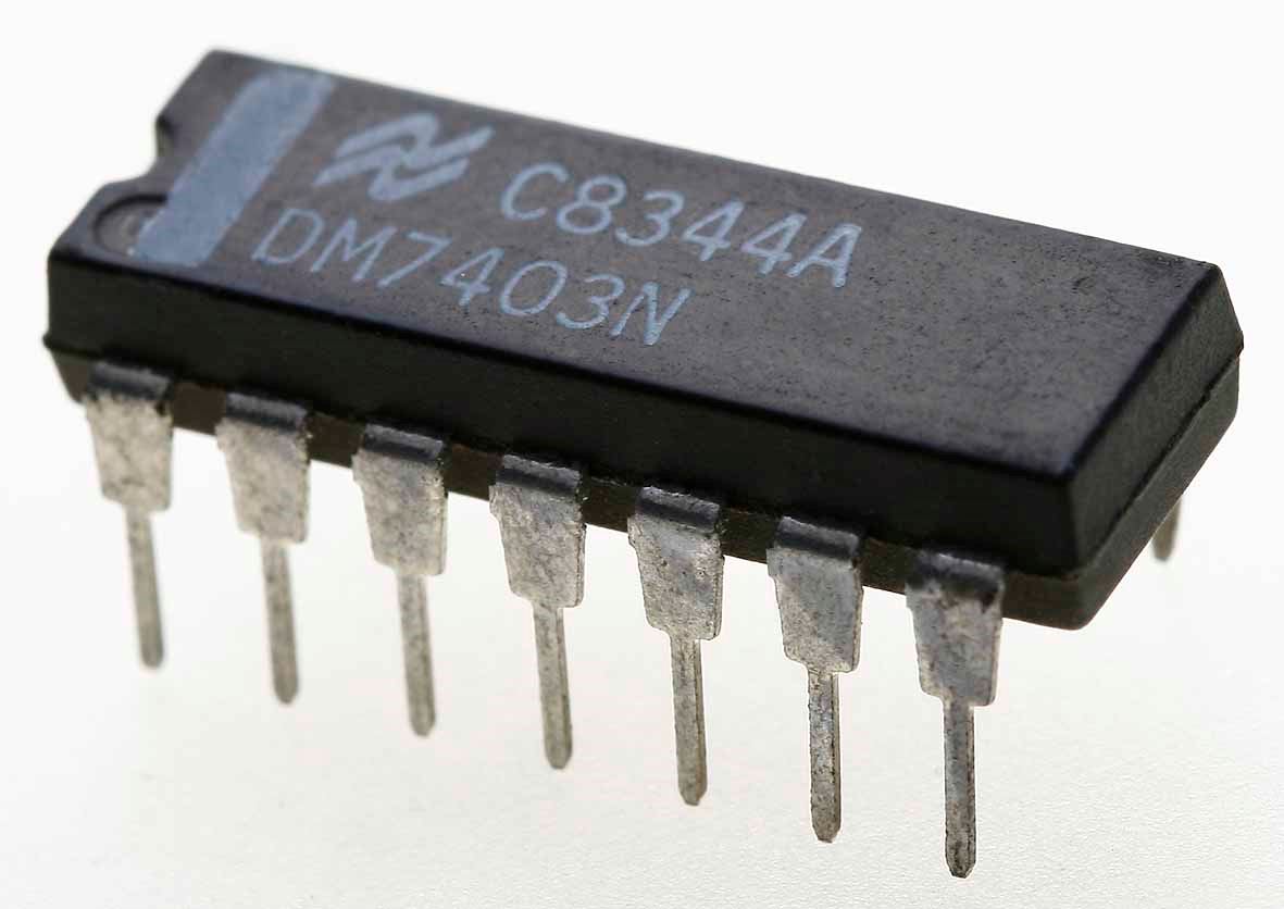 7403: 14P Quad 2 input NAND Gate (O.C.)